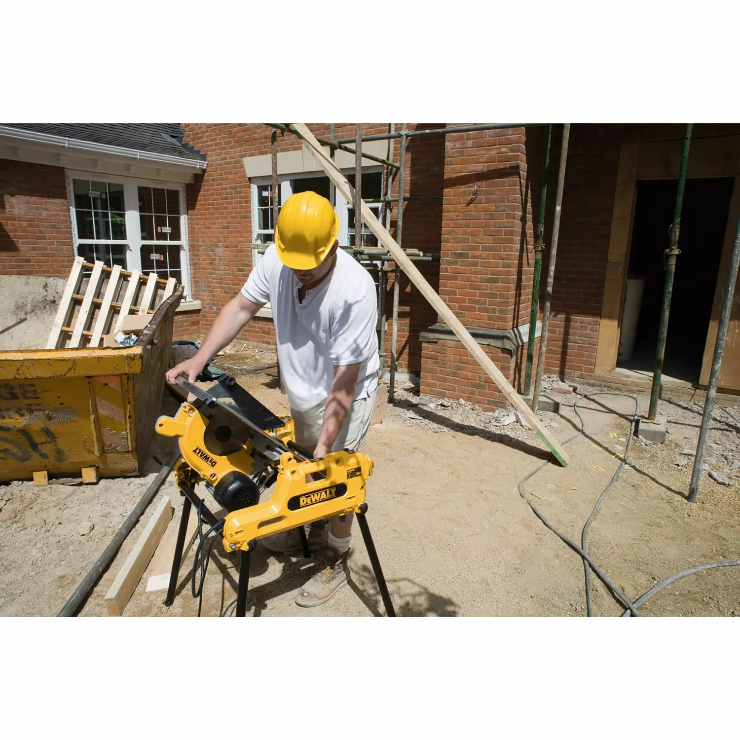 DeWALT DW743N Tafel afkort- en verstekzaag / combinatiezaagmachine - 2000W - 250 x 30mm