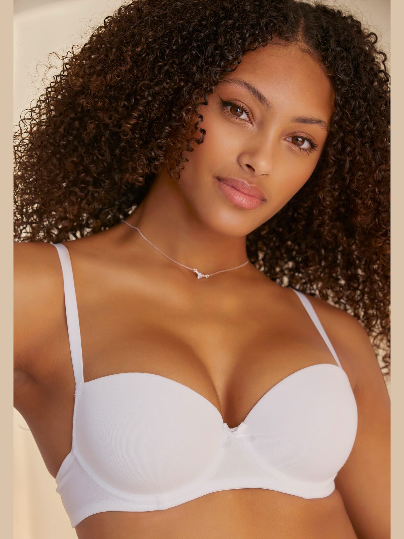 Soutien-gorge à coques classique, nœud décoratif