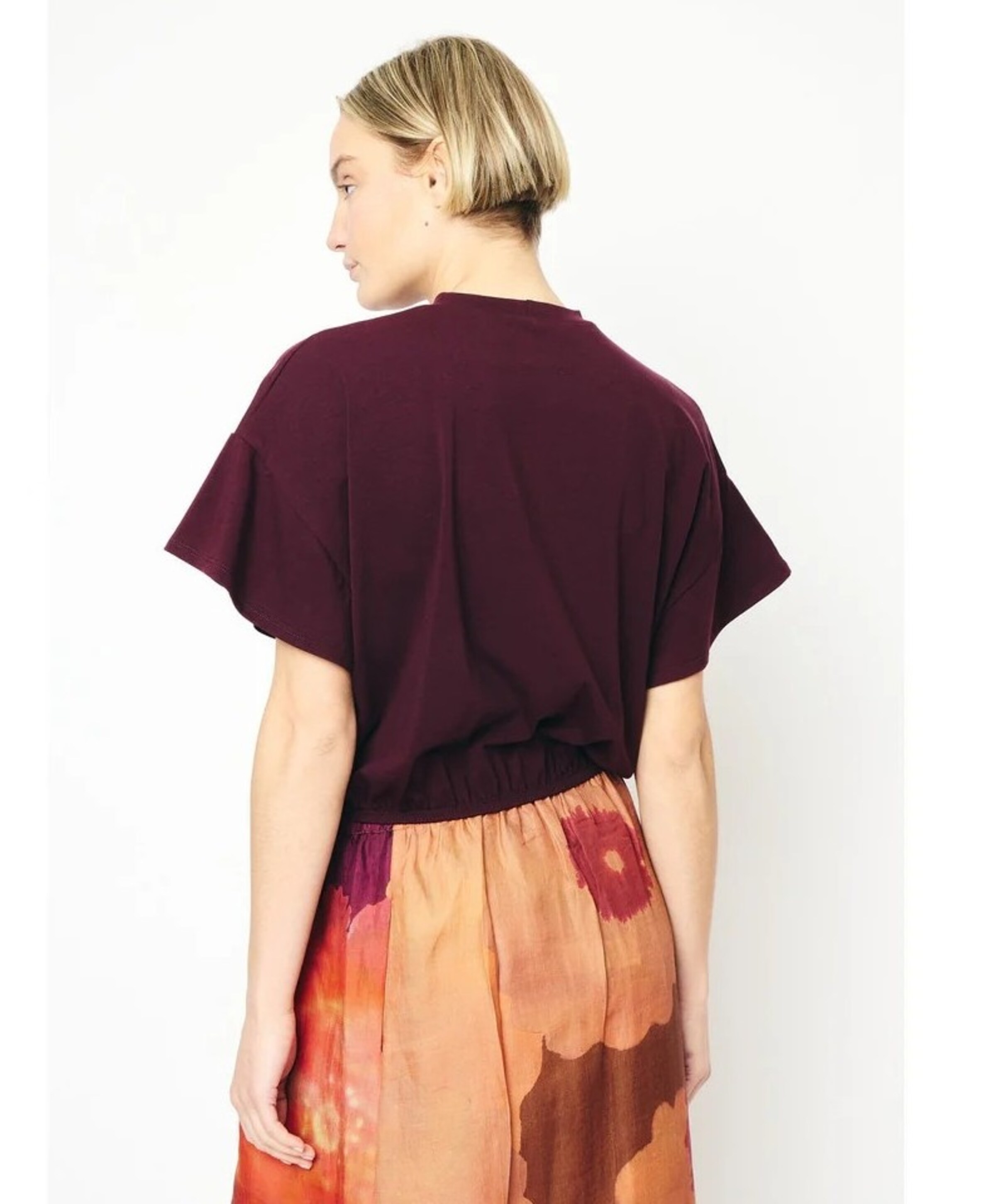 RE/BORN Antwerp Dames T-shirt bordeaux