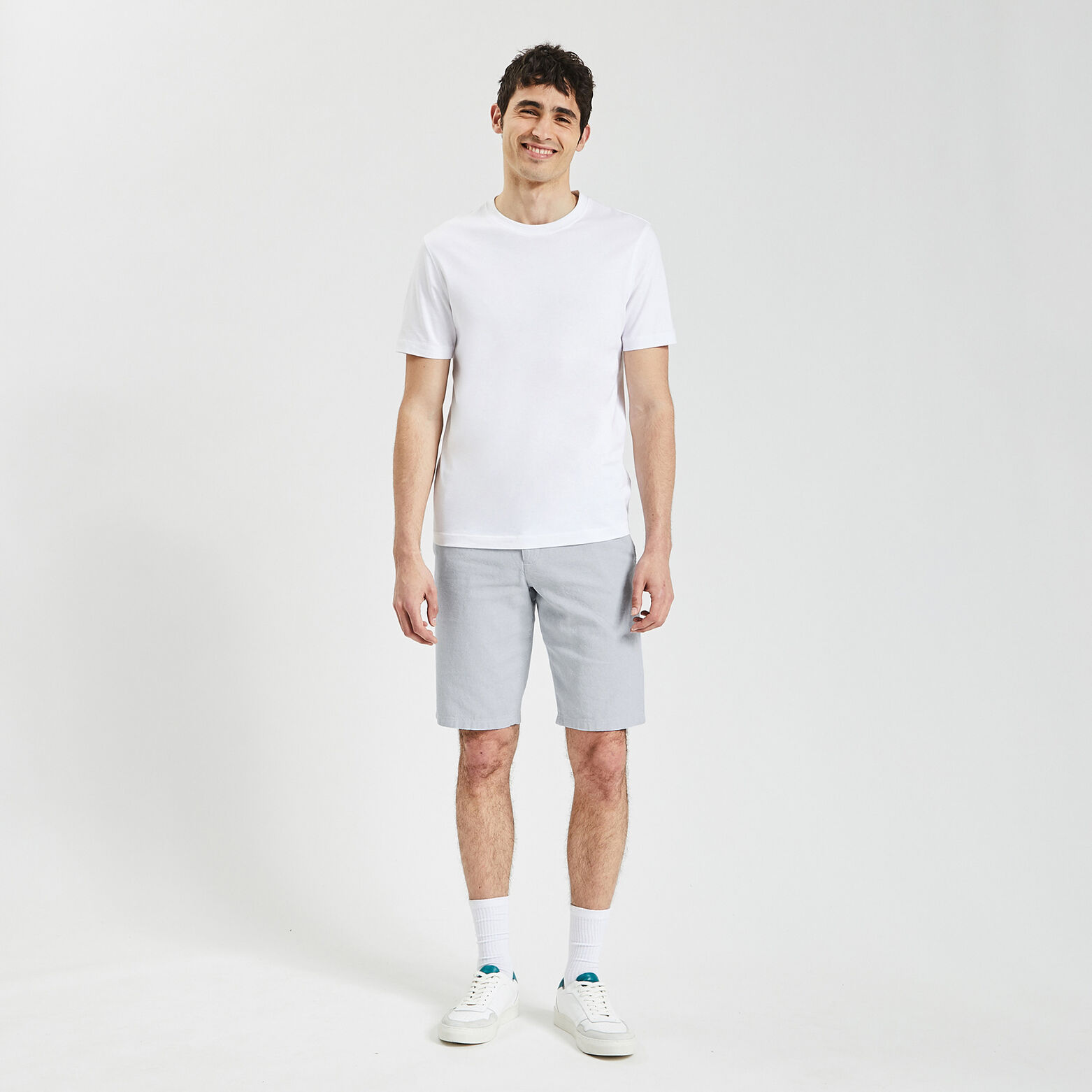Bermuda uni en coton lin Bleu clair