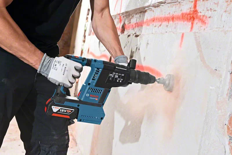 Bosch Combo Kit 3 18V Tools: GSR 18V-110C + GWX 18V-10 P + GBH 18V-26F + 1 4.0 AH Battery (PROCORE) + 1 8 AH Battery (PROCORE) + GAL 18V-160 (L) Professional Edition