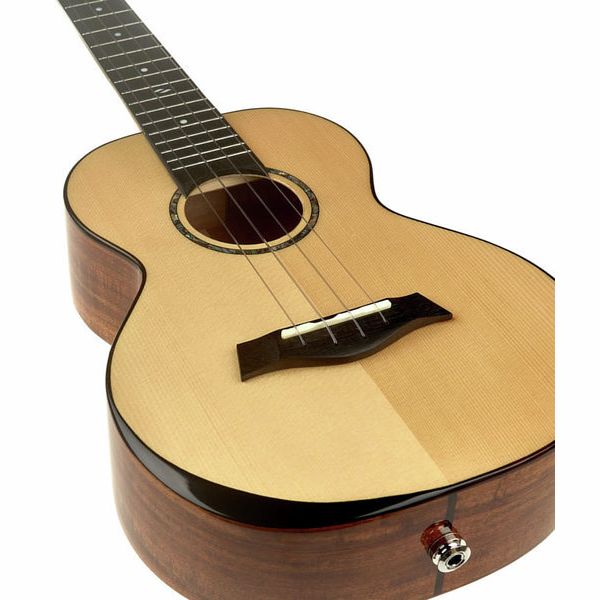 Flight Voyager Tenor Ukulele