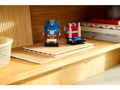 LEGO Optimus Prime robot en voertuig (40803)