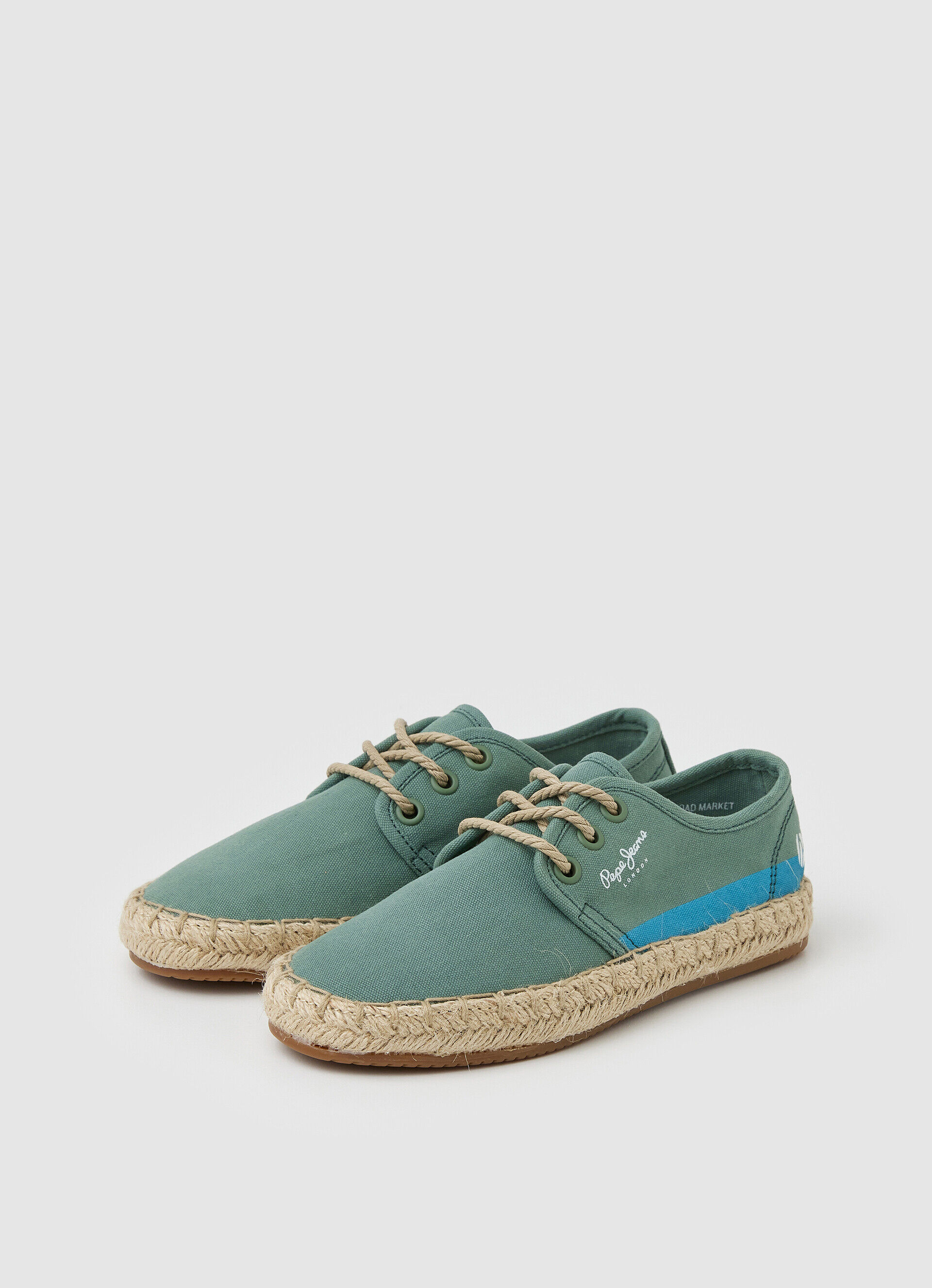 Tênis Blucher Tourist com cadarço - verde militar
