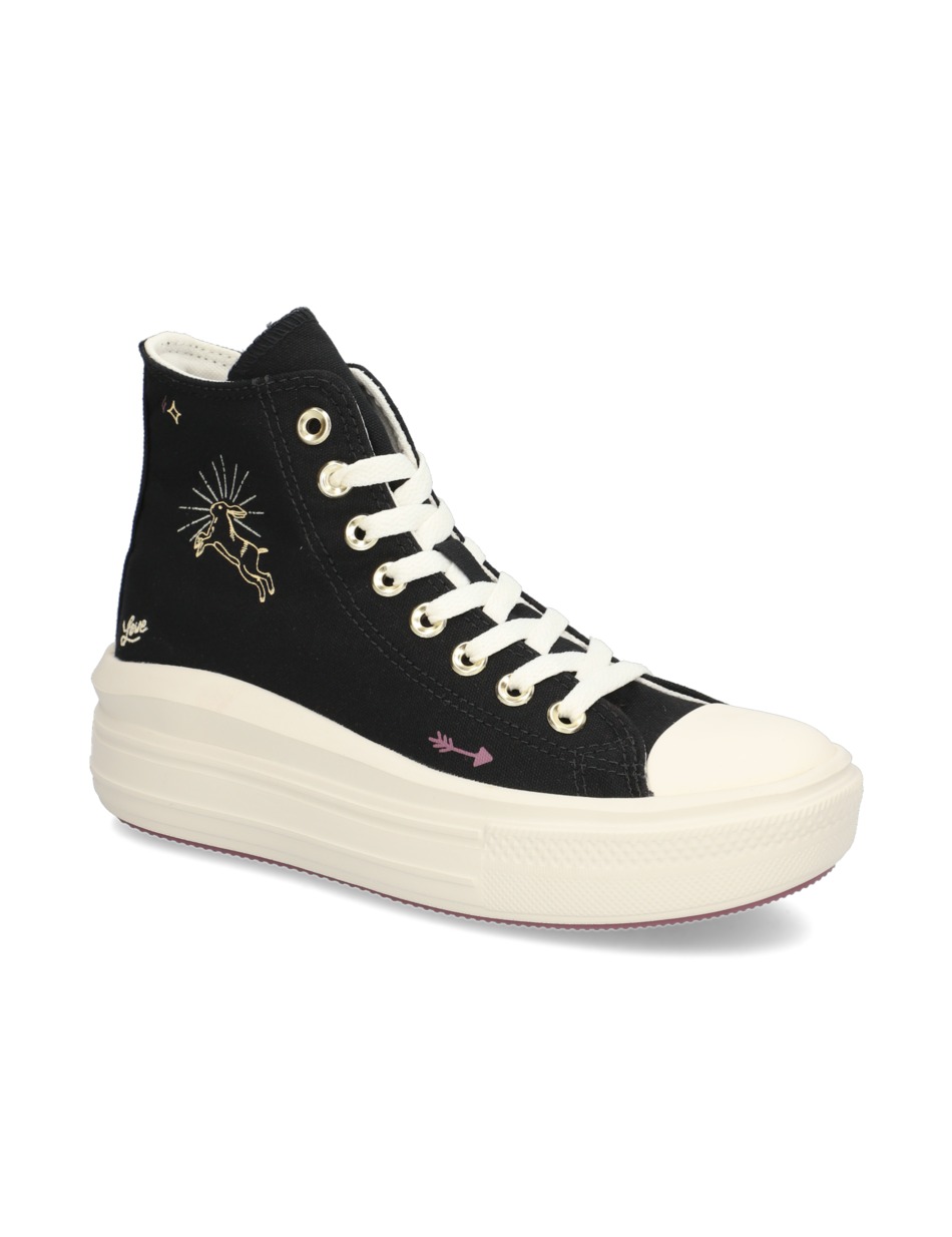 CHUCK TAYLOR ALL STAR MOVE