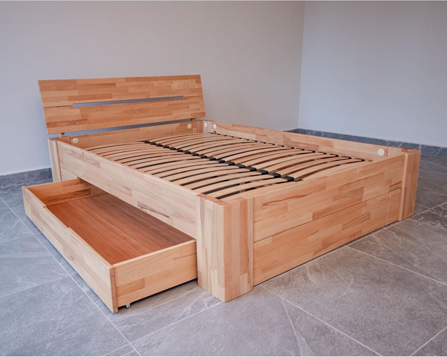 Krok Wood Massivholzbett ELSA in Buche (180 x 200 cm)