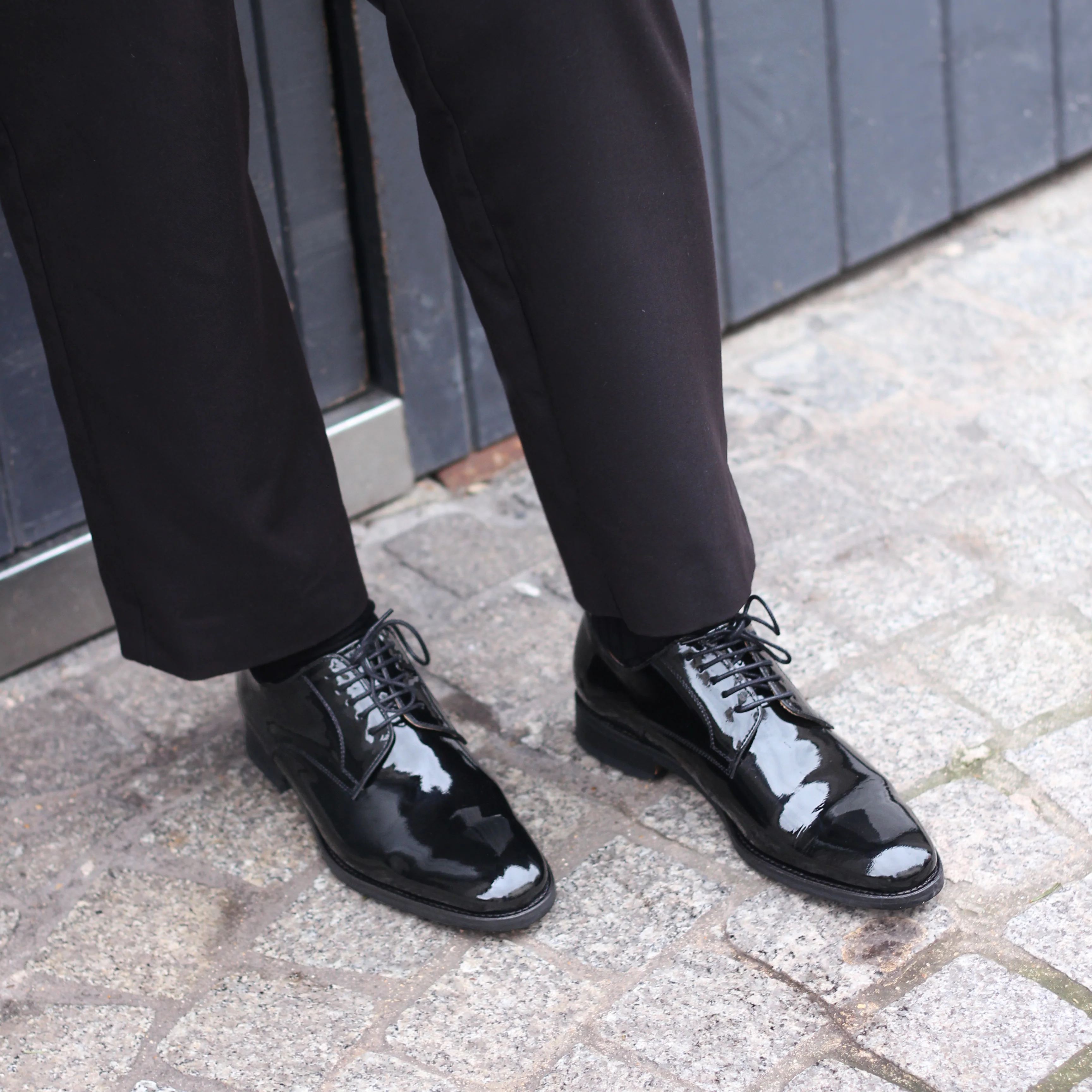 Dikens-Derby en cuir vernis noir