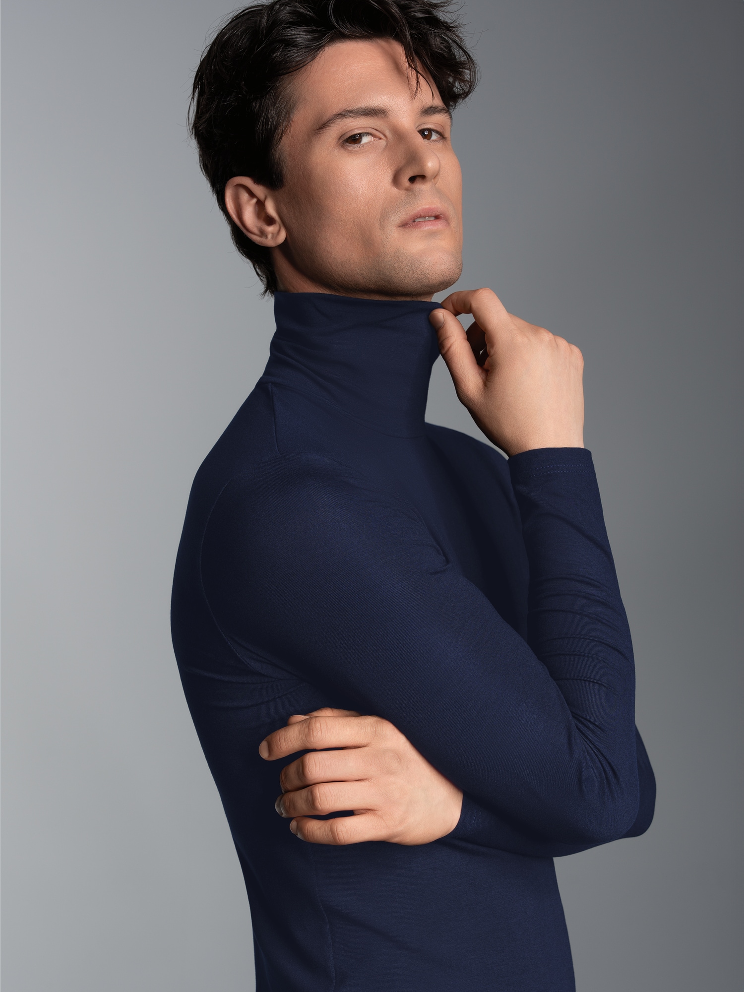 Rollkragen-Shirt aus elastischer Viskose Navy