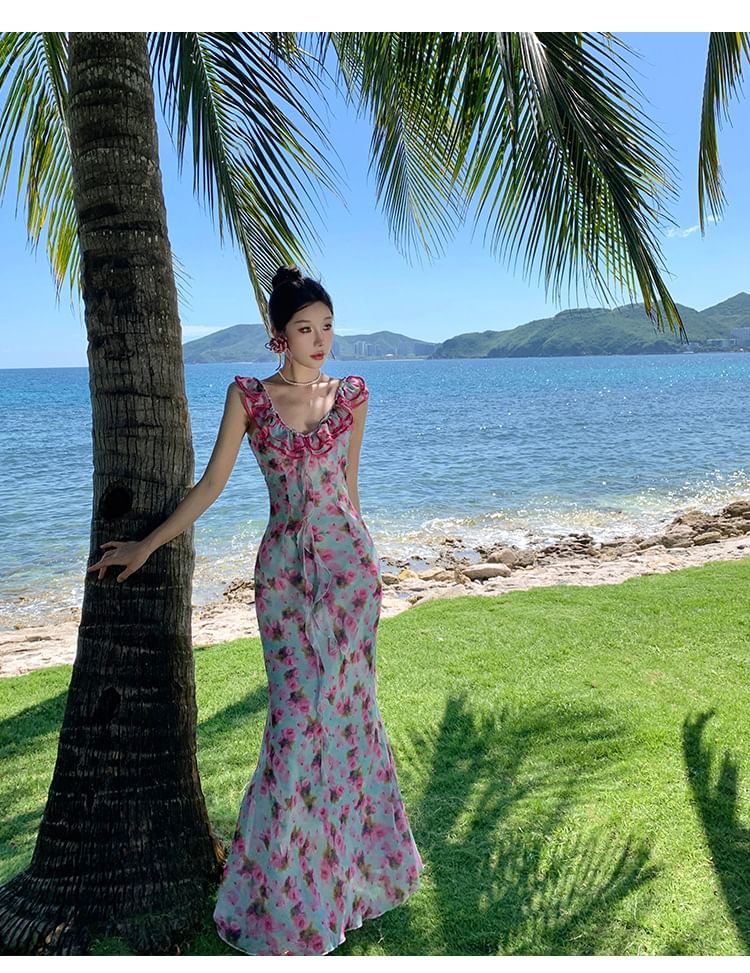 Egsy - Mouwloze maxi-zonnejurk met ronde hals en bloemenruffle