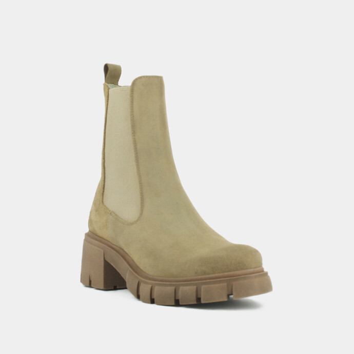 Bottines à talons et semelles crantées  en croute beige
