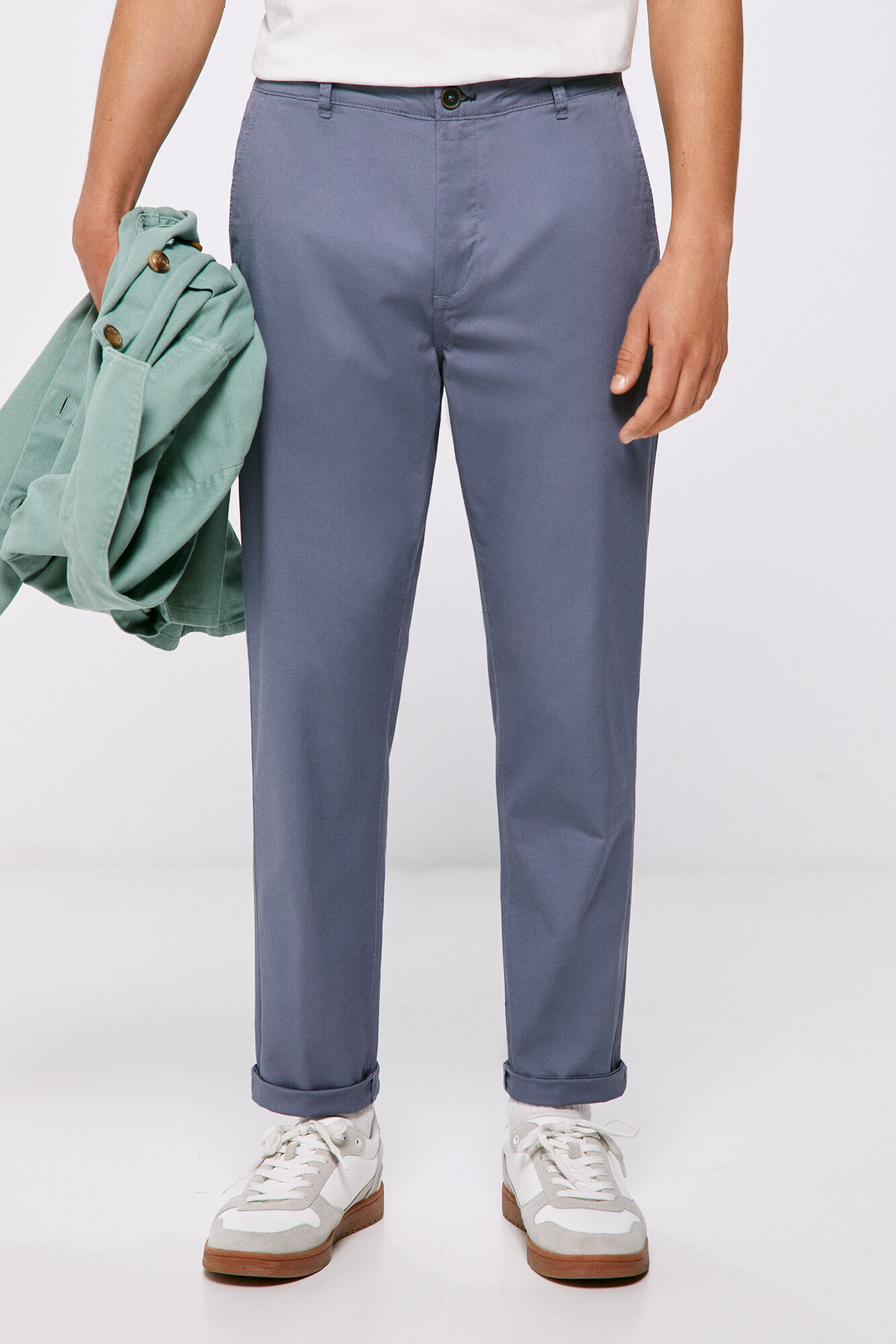 Calça chino clara - azul médio