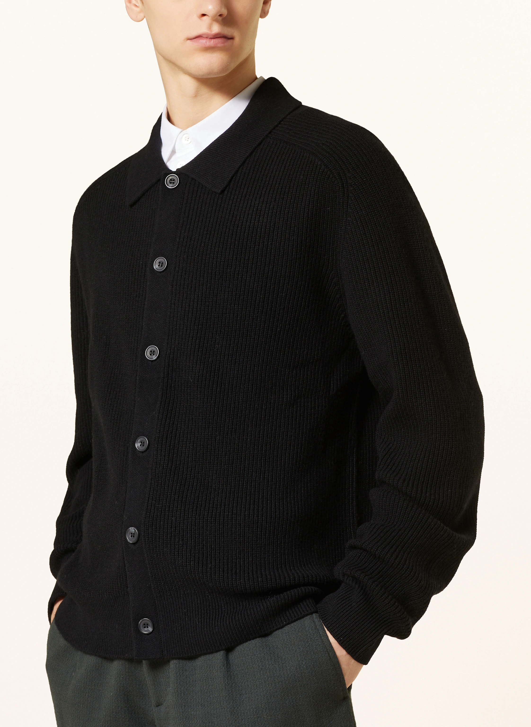 COS Strickjacke