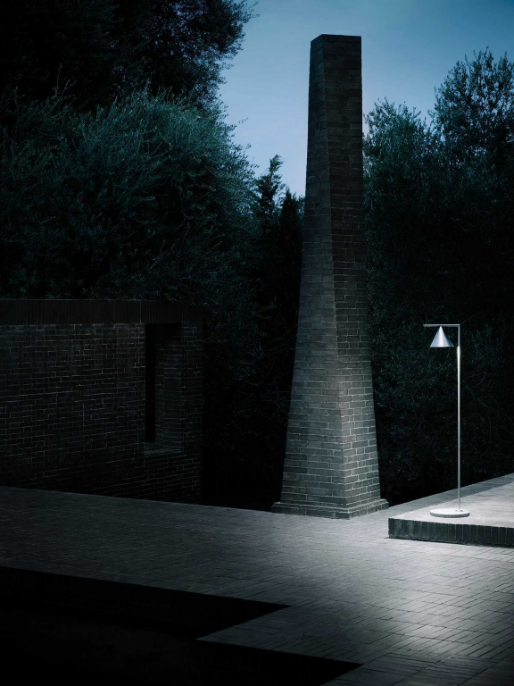 Flos Captain Flint Outdoor vloerlamp LED 3000K staal/donkergrijs