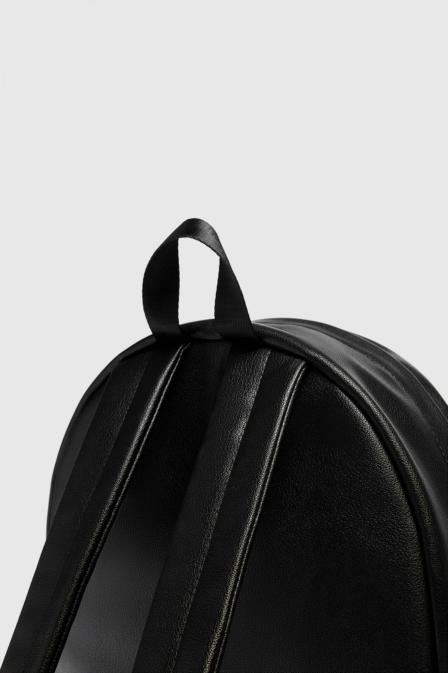 MOCHILA URBANA - PRETA