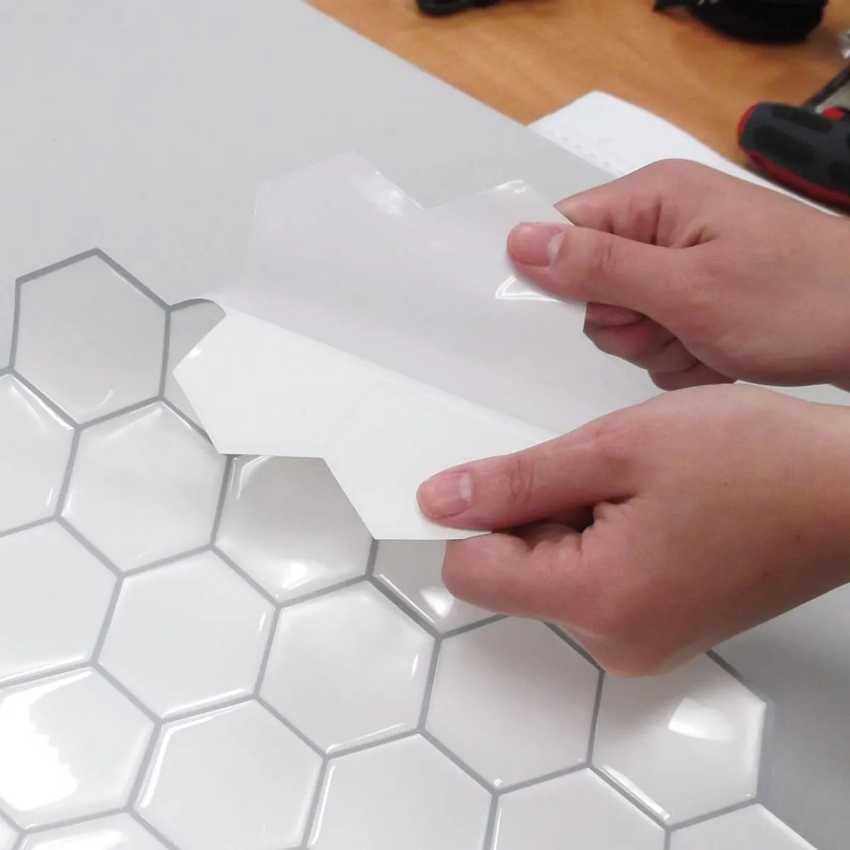 TheDecoFactory Stick Tile Hexagones