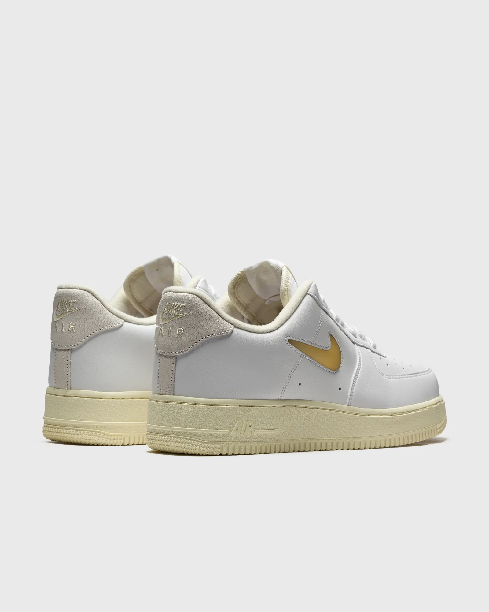 Nike AIR FORCE 1 '07 LX