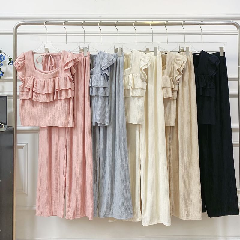 Iasia - Set: Blouse met vierkante hals en kapmouwen en ruches + Wijde broek met middelhoge taille