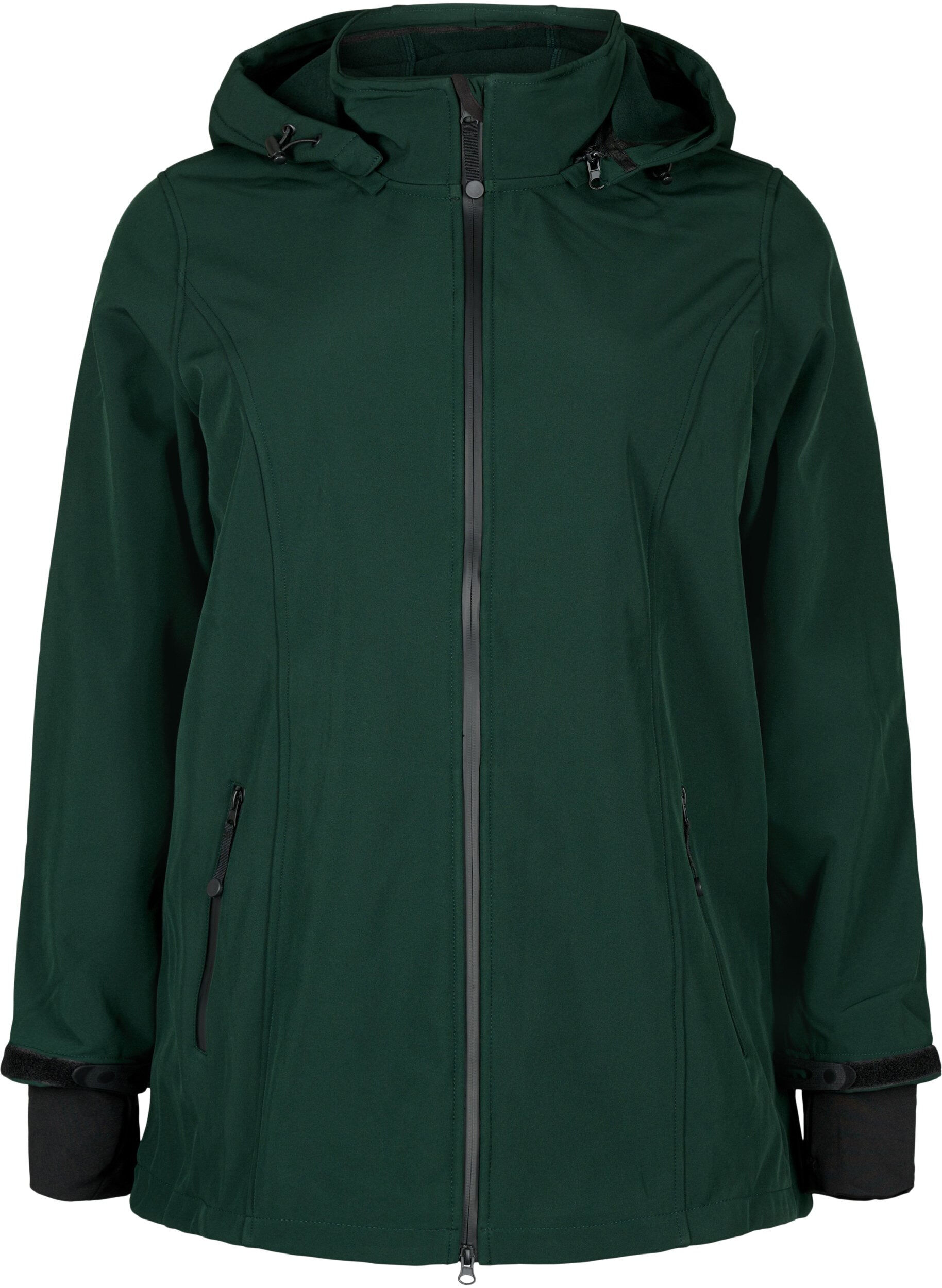 Kort softshell jakke med aftagelig hætte