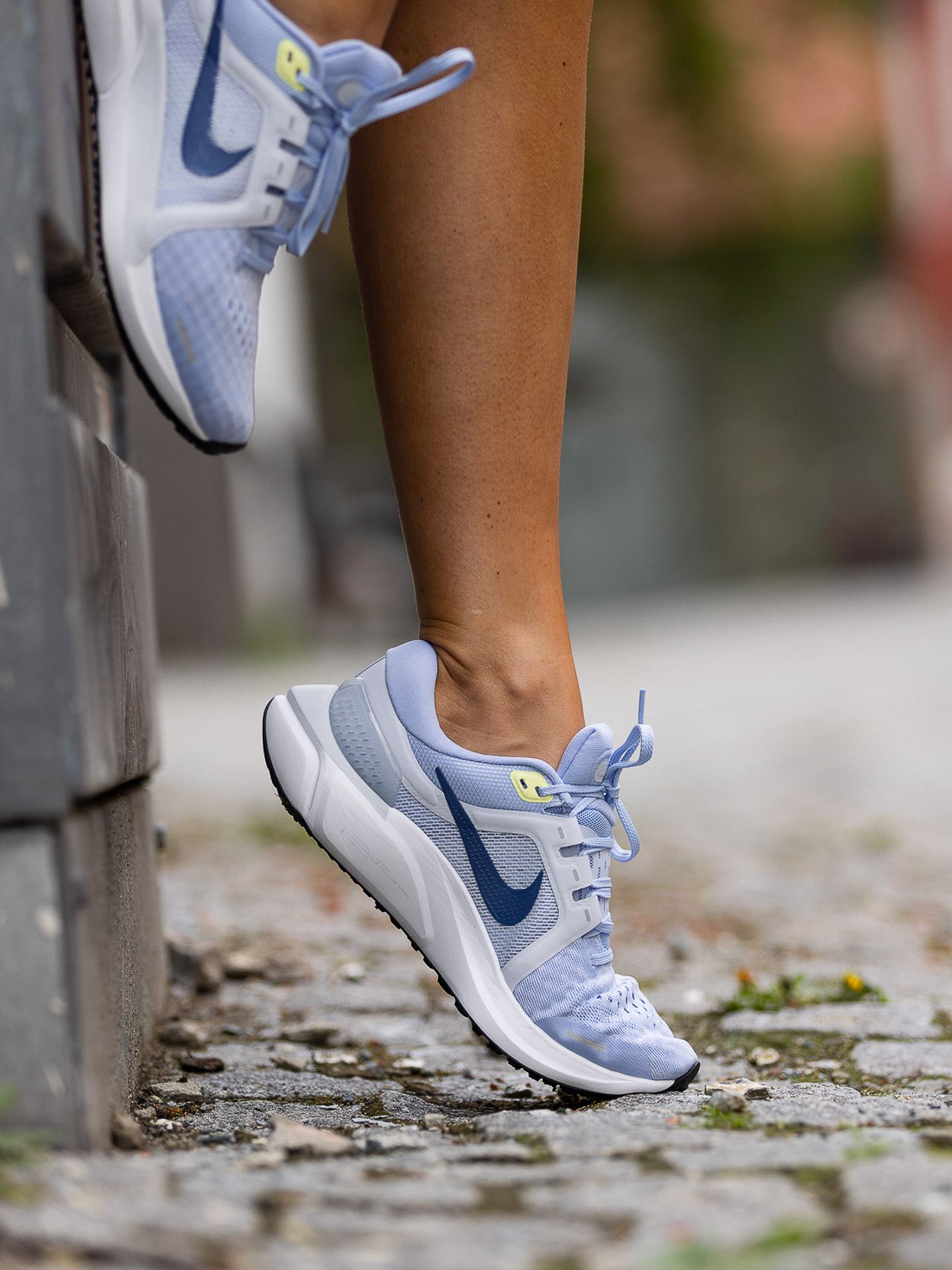 Air Zoom Vomero 16