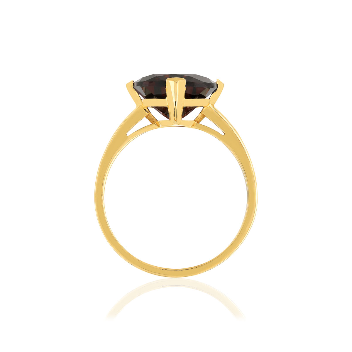 Bague or jaune 750, 1 grenat Rhodolite de 5,13 carats.