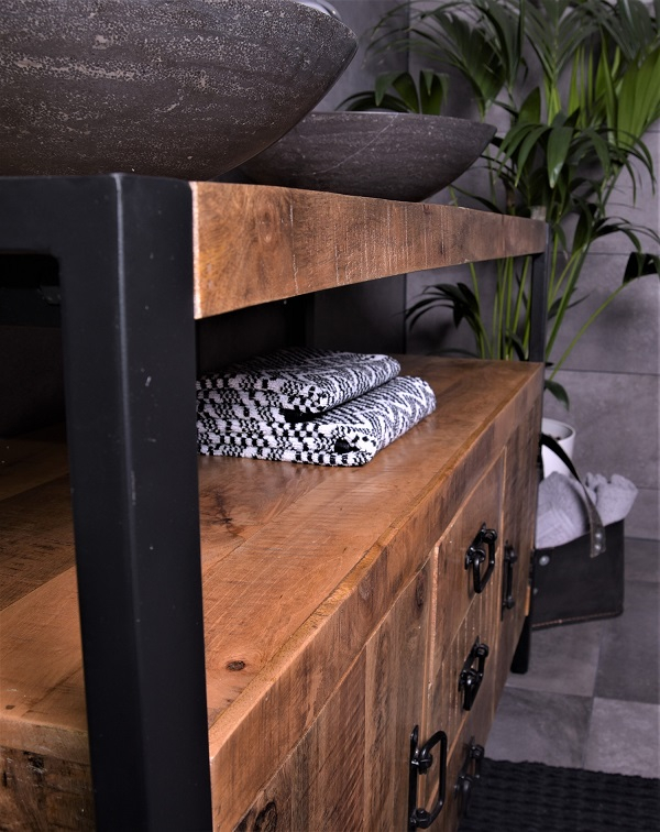 MD Interior Woodz badkamermeubel 135cm 0 kraangaten met 2 natuursteen waskommen