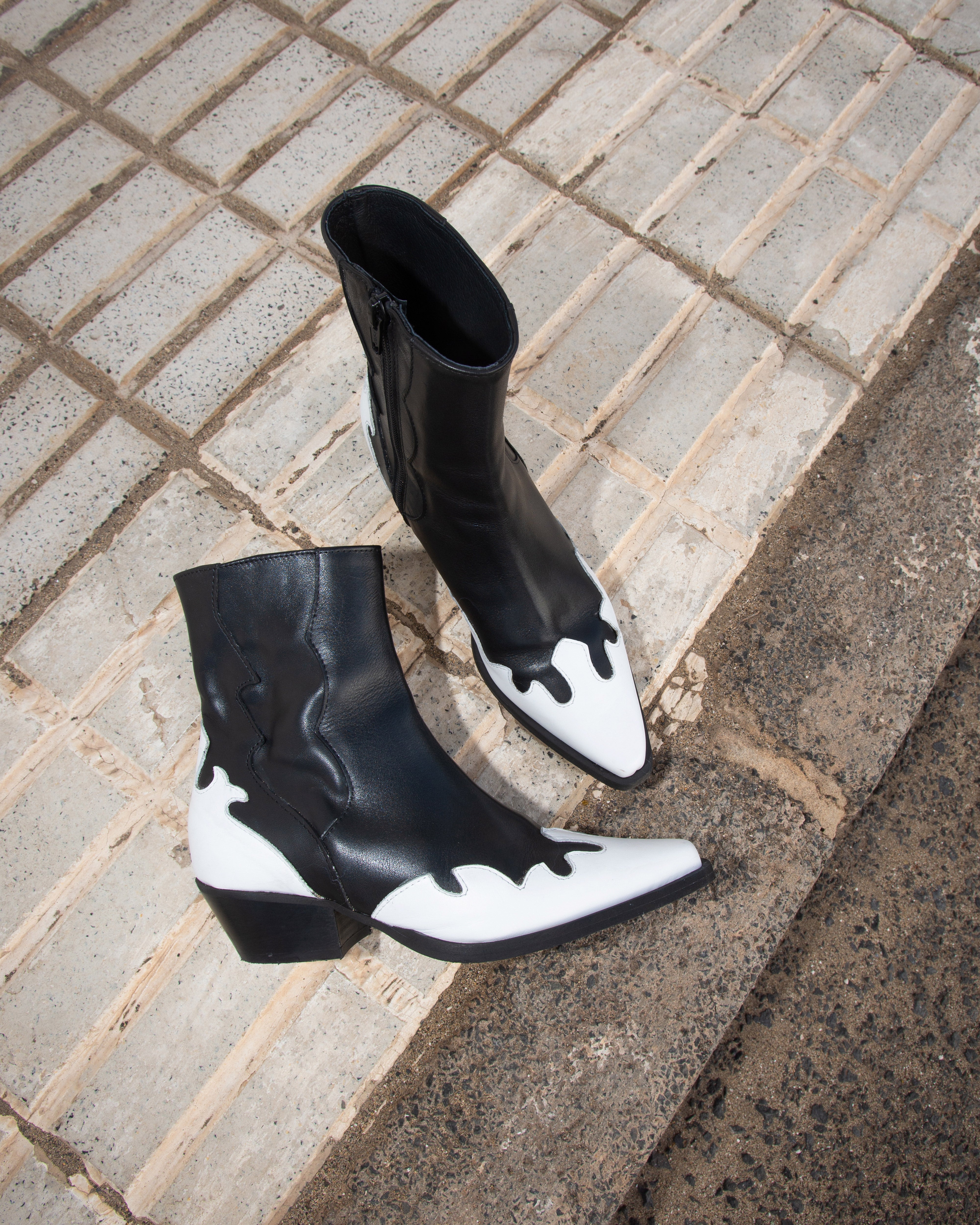 BOTTINES EAGLE NOIR BLANC