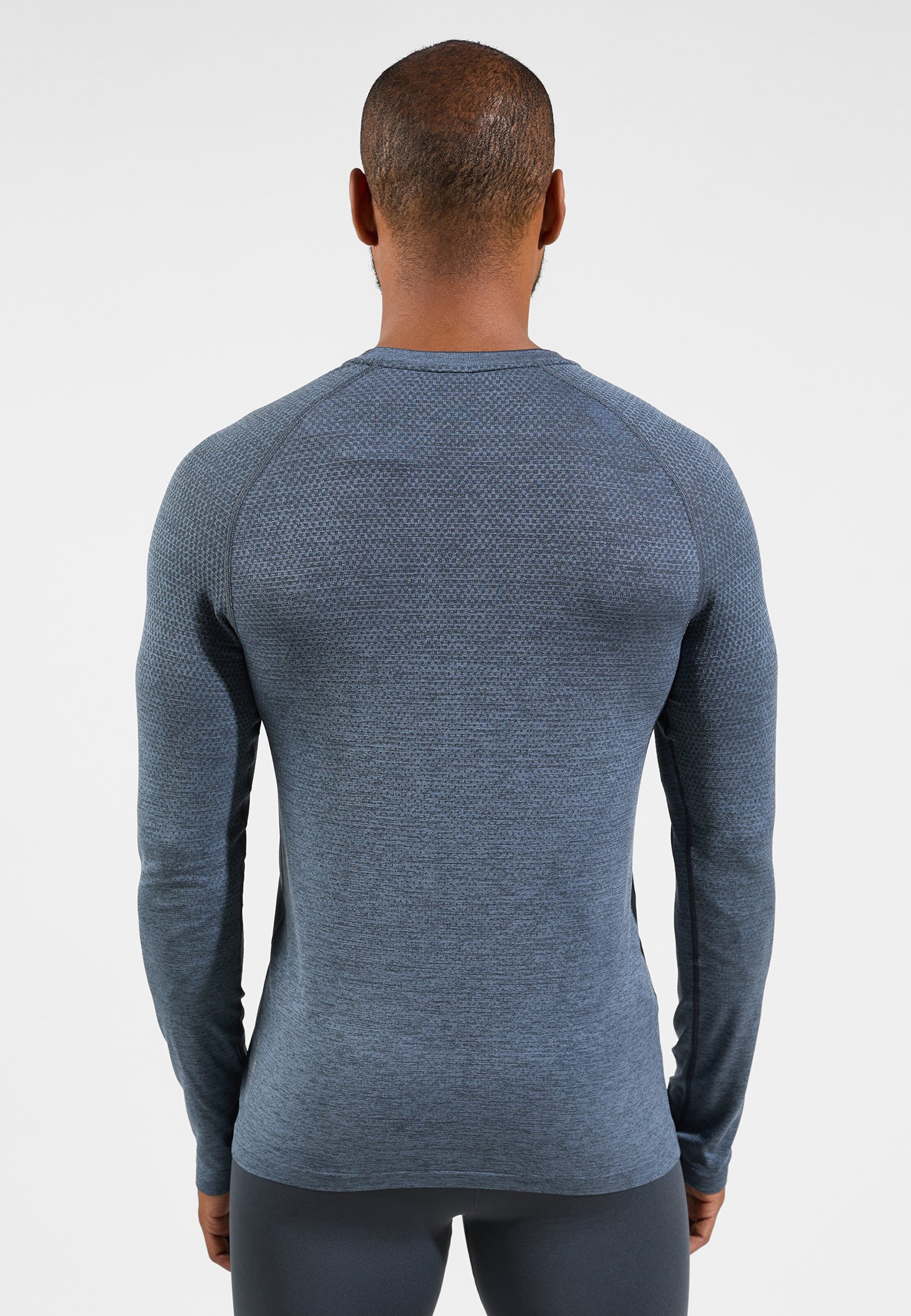 Essentials Seamless Langarm-Laufshirt in folkstone gray melange