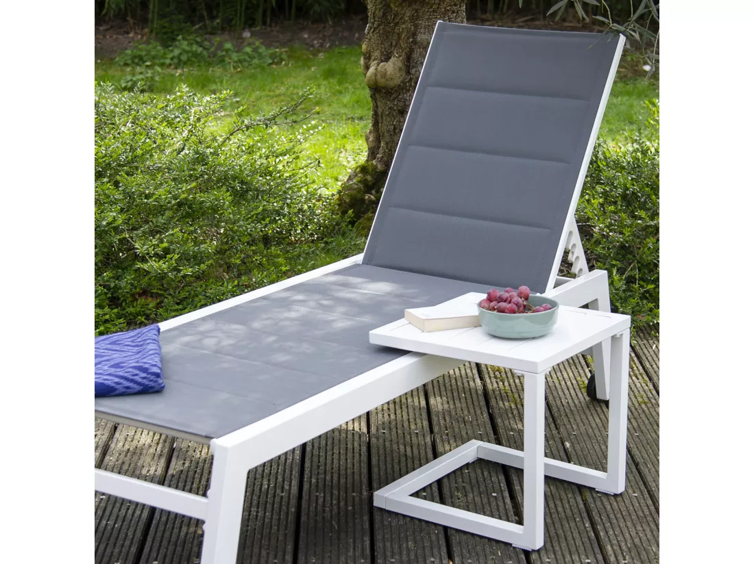 Set bain de soleil et table d'appoint BARBADOS en textilène gris - aluminium blanc - HAPPY GARDEN