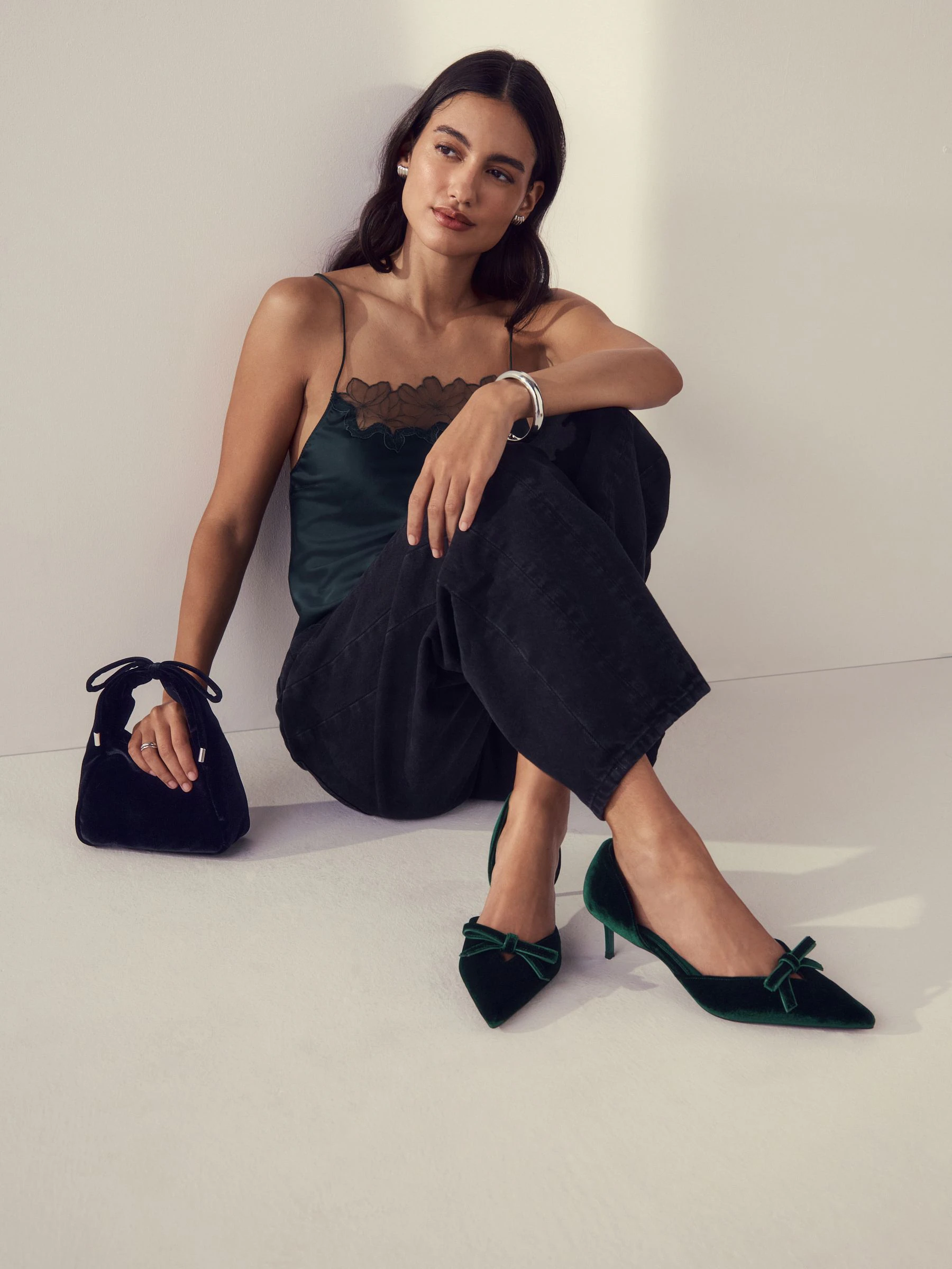 Groen fluweel - Forever Comfort® Velvet Bow Pointed Toe Two Part Heels