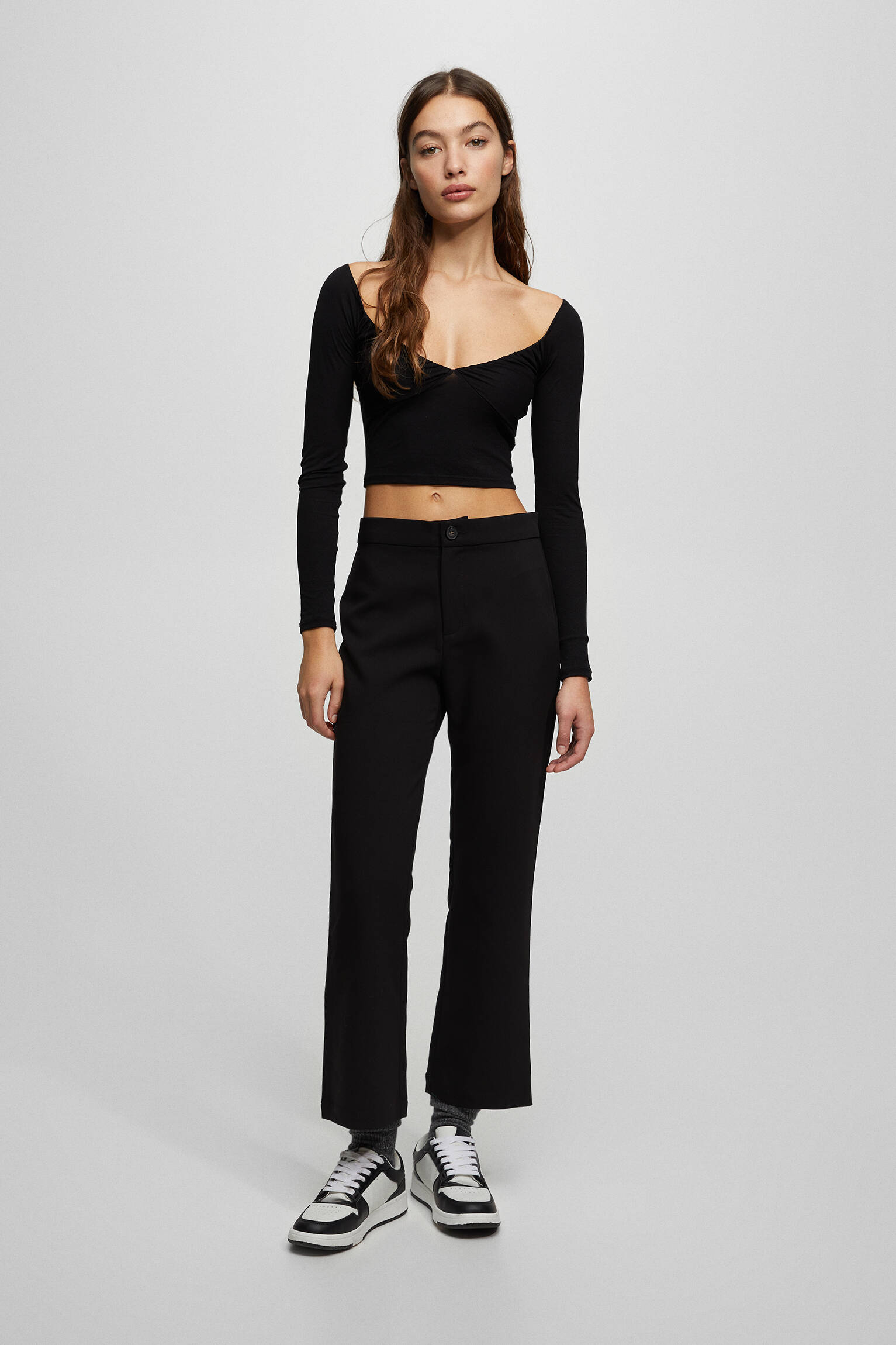 CALÇA FLARE CROPPED - PRETA