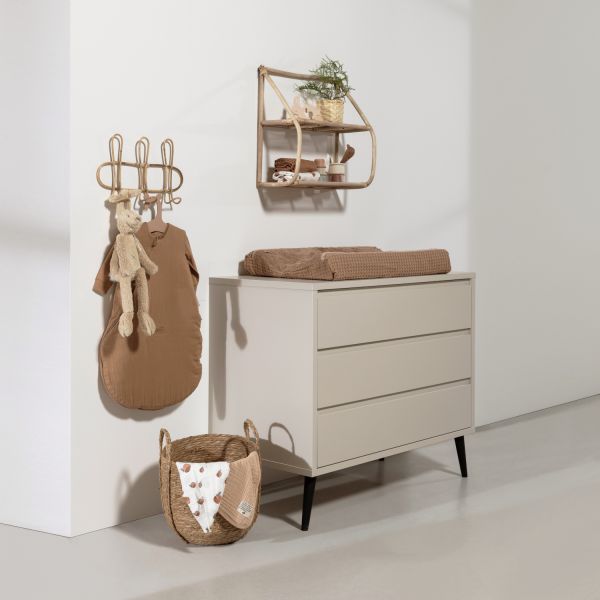 Europe Baby Sterre Babykamer Oatmeal / Zwart| Bed 60 x 120 cm   Commode