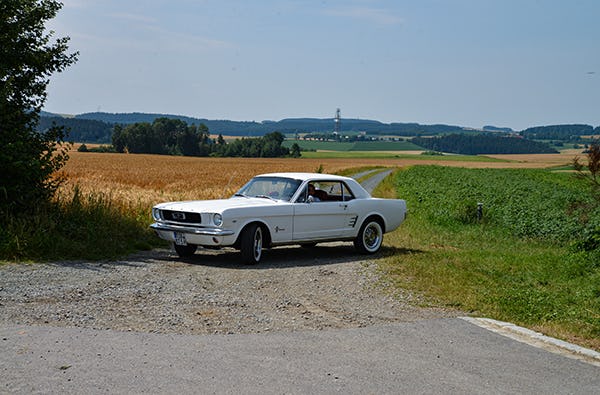 Oldtimer Ford Mustang mieten Krummennaab