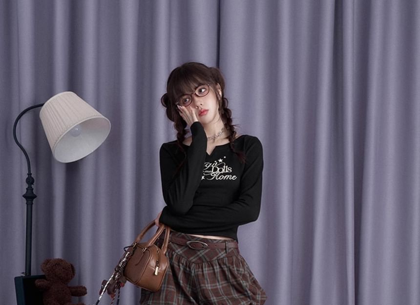Sagidolls - Mid Rise Plaid Balloon Shorts