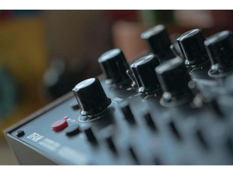 Moog Synthesizer DFAM Semi-modularer analoger Schlagzeug-Synthesizer