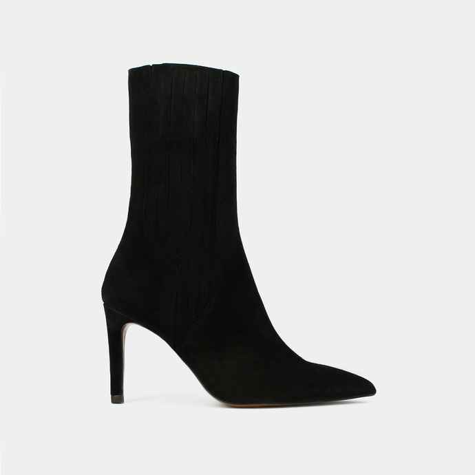 Boots à talons hauts et bouts pointus  en croute noir