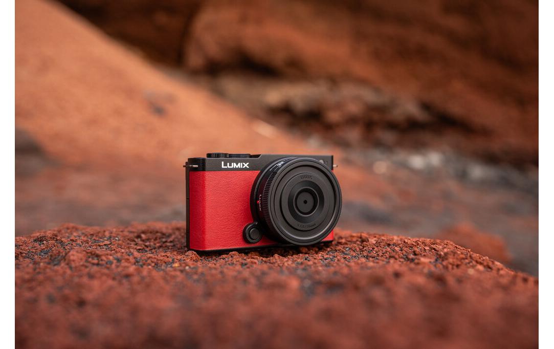 Festbrennweite LUMIX S 26mm F/8 – L-Mount<br>Pancake-Objektiv für L-Mount-Kameras