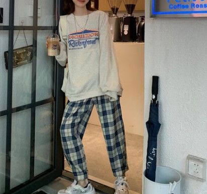 Whoosh - Geruite wijde broek / Sweatshirt met print