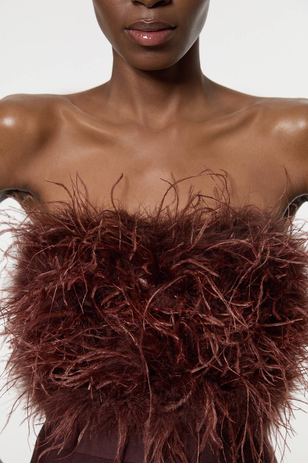 KarenMillen Robe Midi Moulante À Bandeau En Maille Avec Détails Plumes Et Effet Bandage Petite Taille