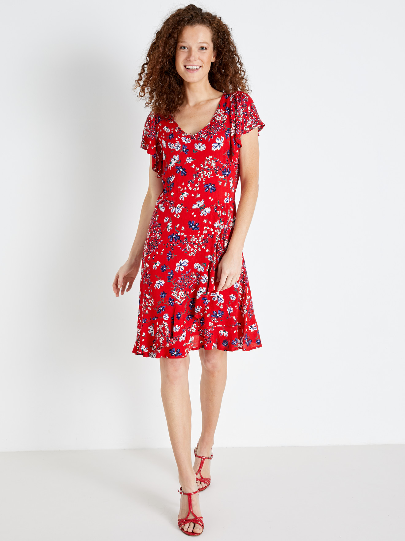 Robe à volants, manches courtes