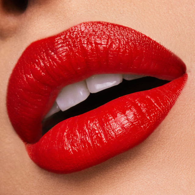Recharge Pure Color Rouge Lèvres Crème ESTÉE LAUDER