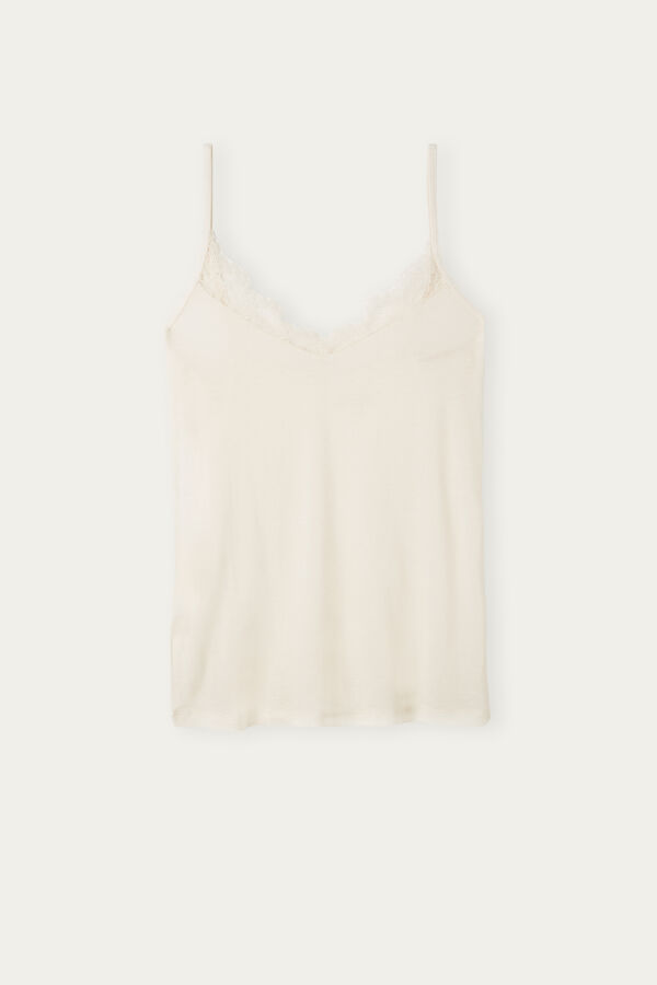 Blusa ultraleve em modal com cashmere e renda.