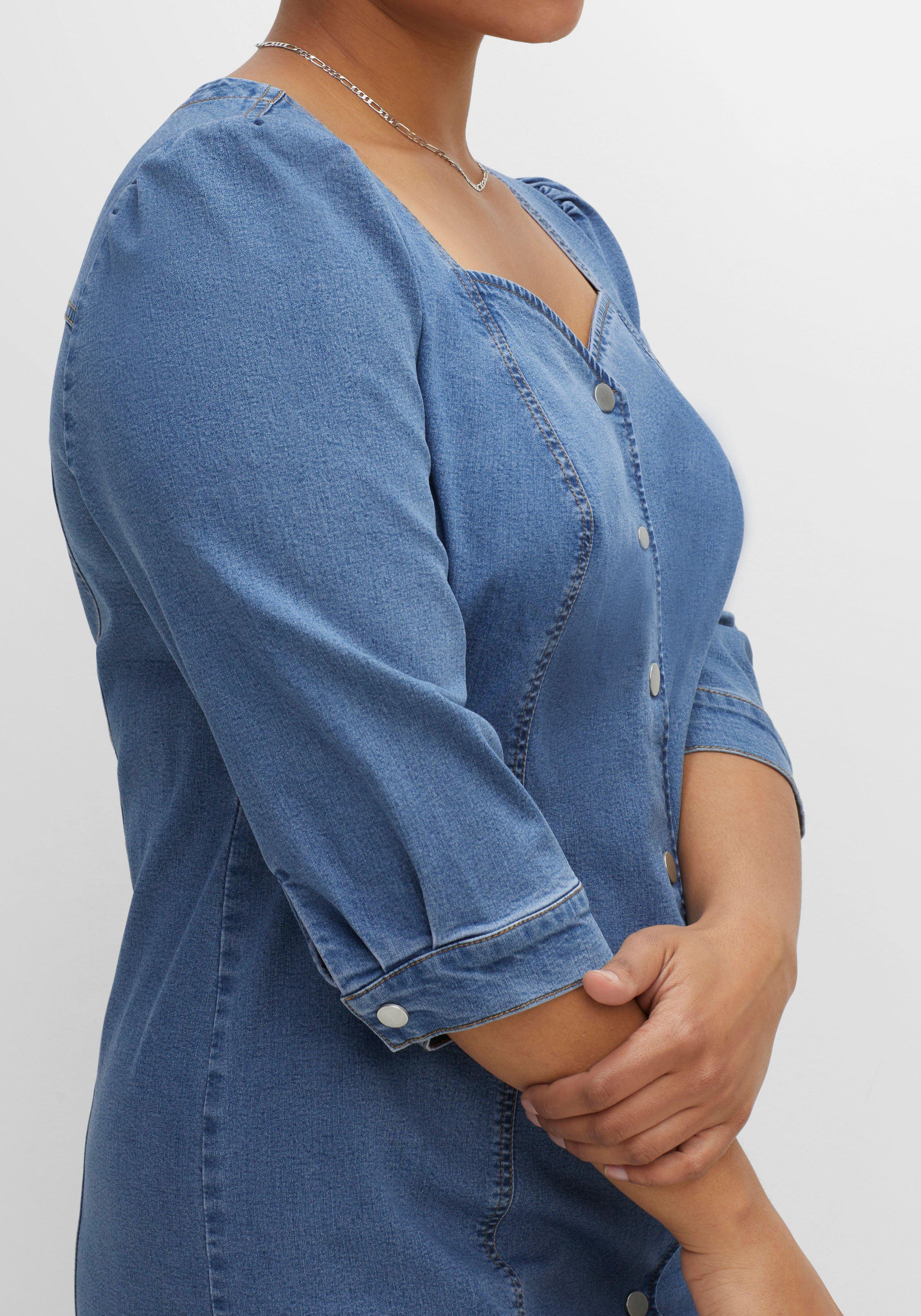 Figurbetontes Jeanskleid mit Druckknopfleiste