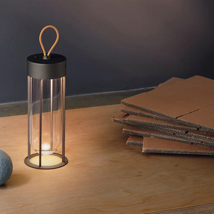 Flos - In Vitro Unplugged LED Akku Tischleuchte, terrakotta