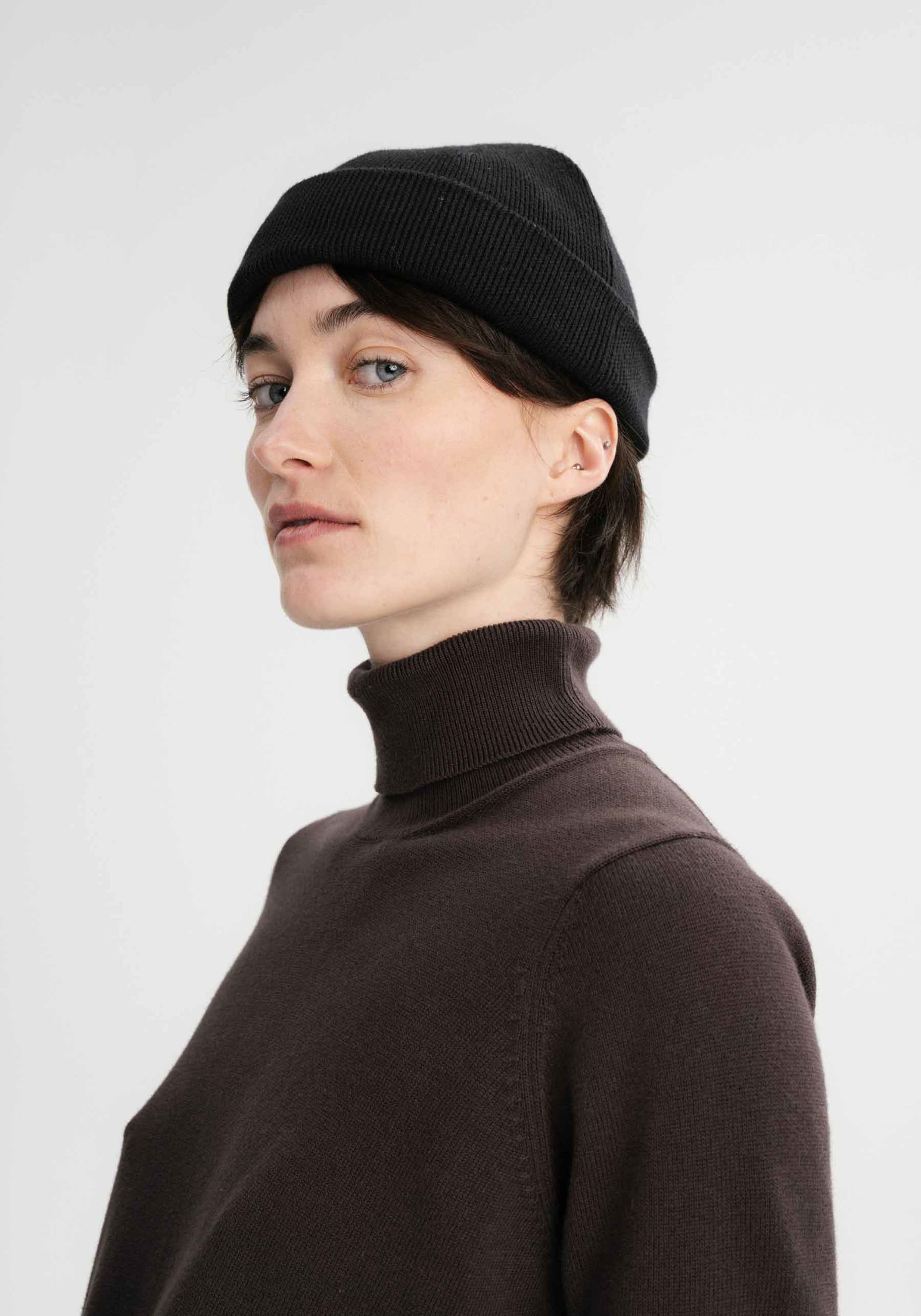 Mela Kurze Feinstrickmütze Lesh Black