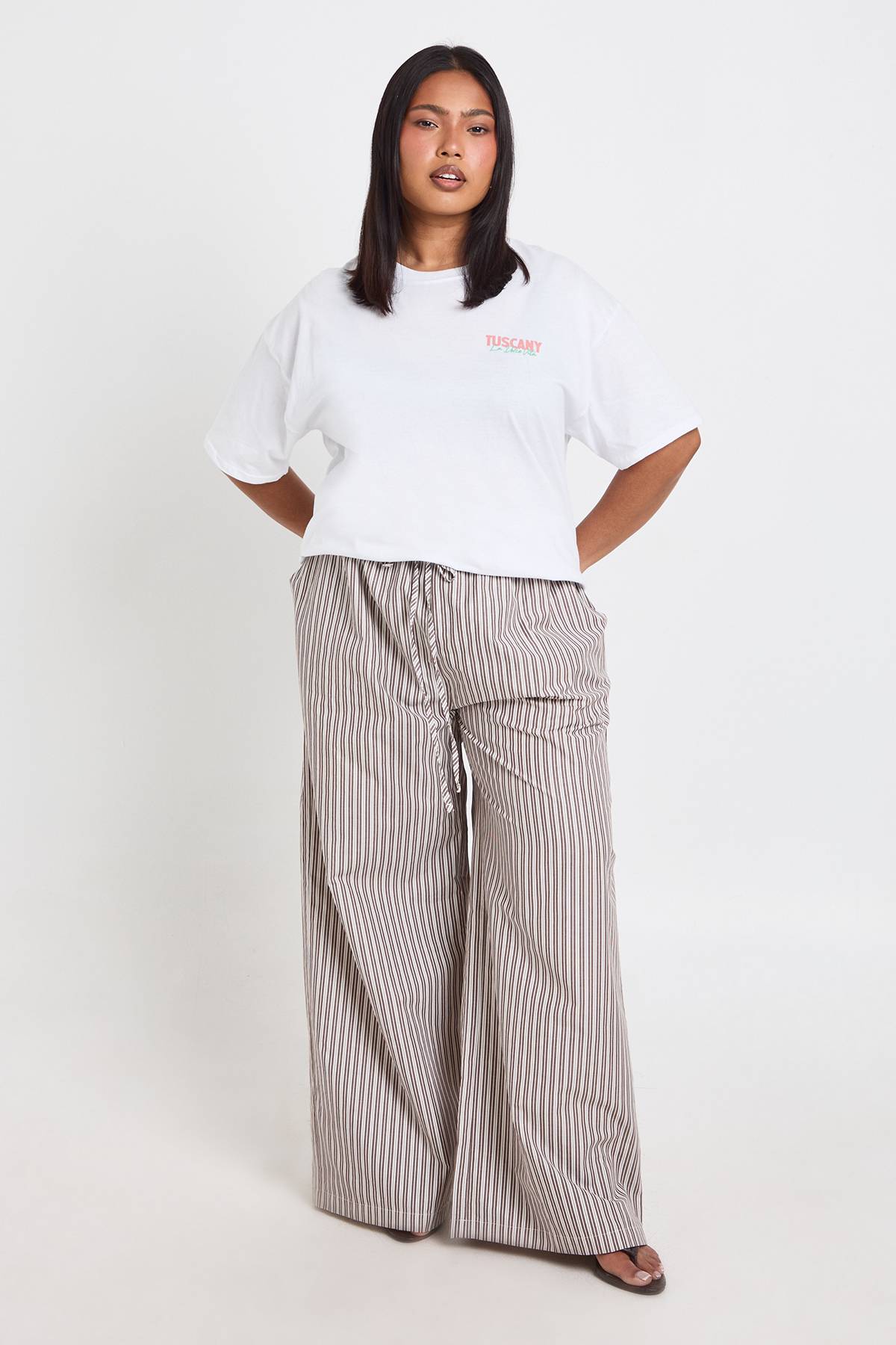 boohoo T-shirt Grande Taille Imprimé Tuscany
