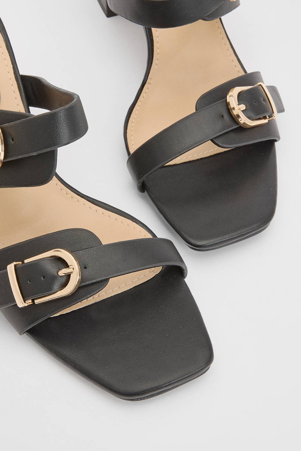 Wallis Mules Axel À Talon Bloc En Synthétiquecuir Avec Détail Boucle