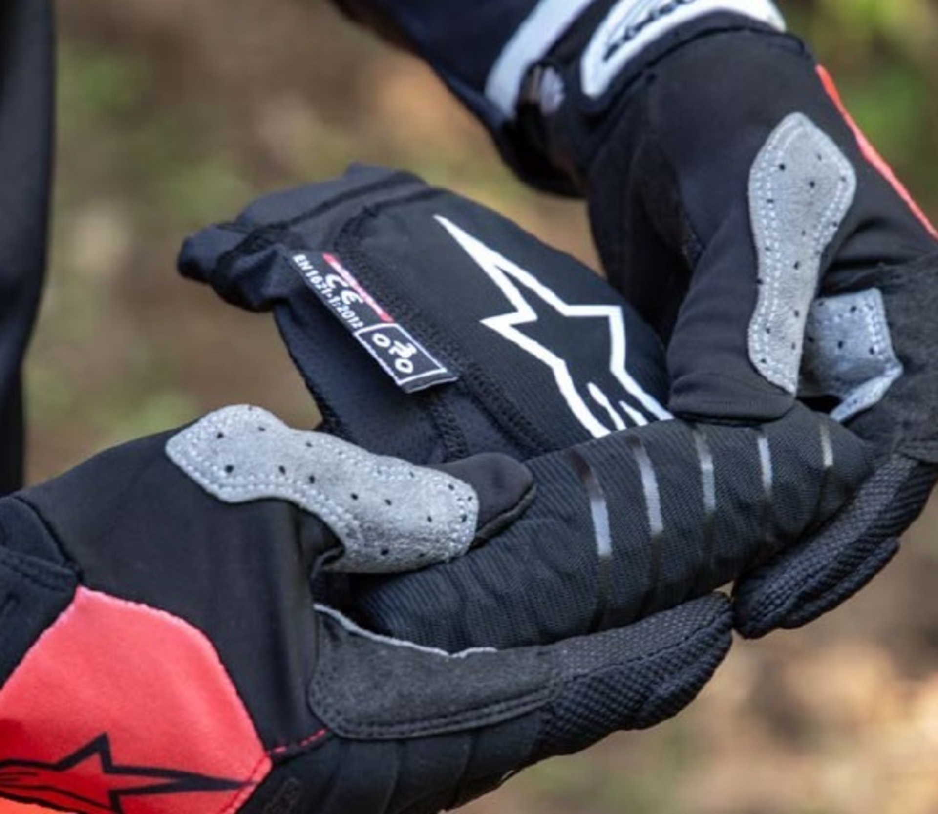 Alpinestars Paragon Lite Kniebeschermer Zwart