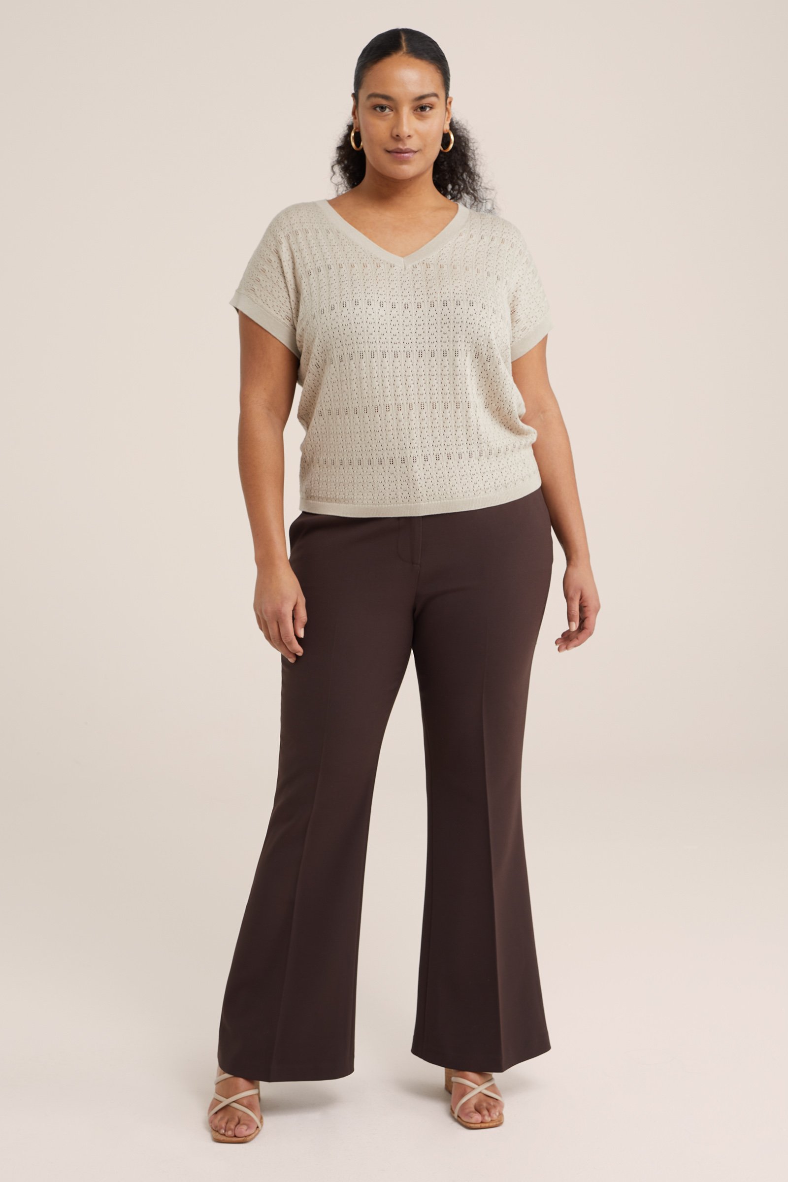 trui met opengwerkt dessin - Curve WE Fashion Beige