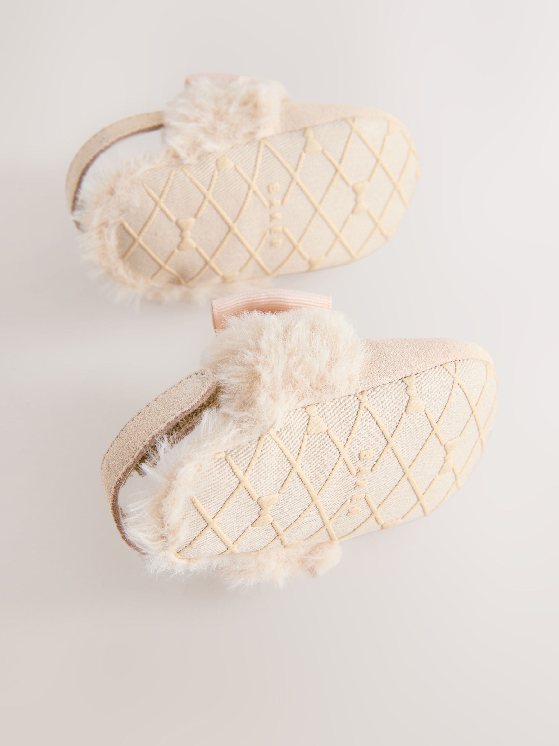 Gebroken wit - Baker by Ted Baker gewatteerde muiltjes met imitatiebont voor babymeisjes