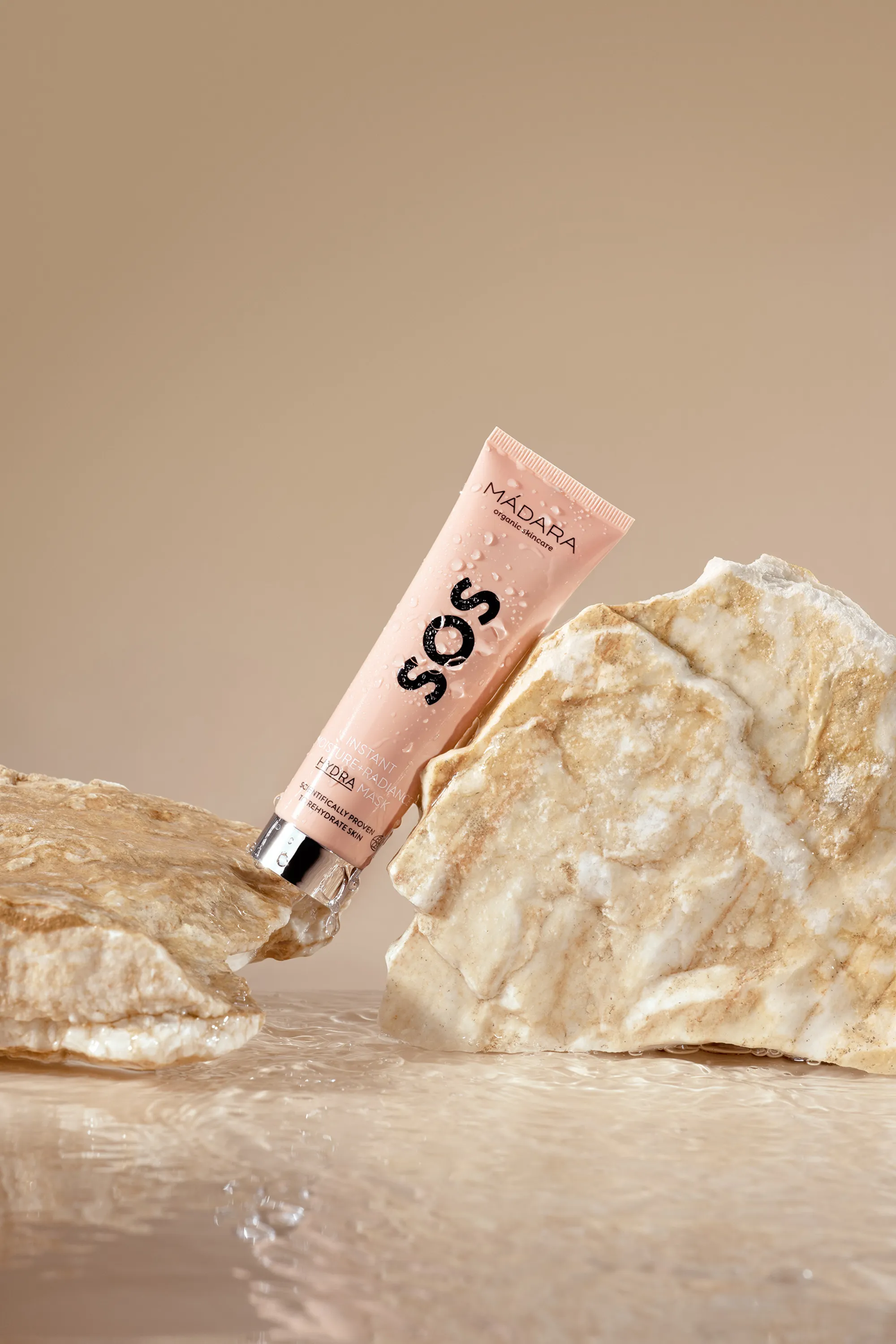 Mádara Cosmetics Masque hydratant et éclat SOS Hydra-60.00 ml